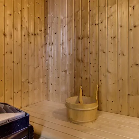 Blomma - 350m From The Sea By Interhome *