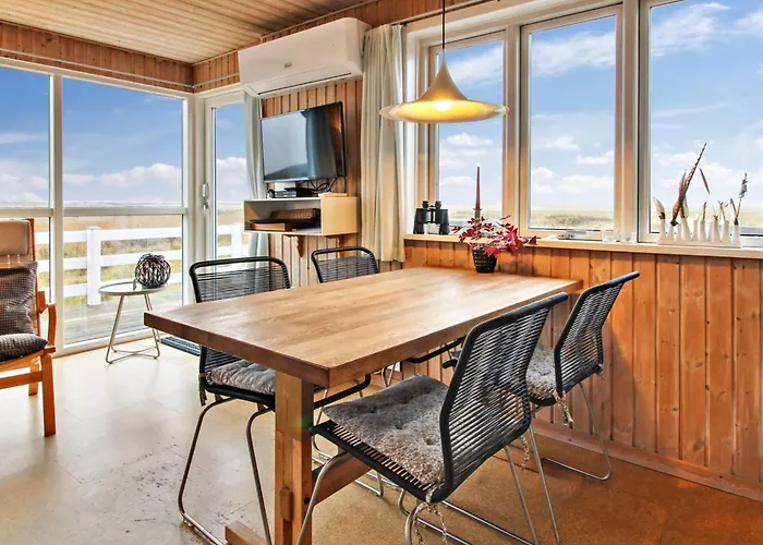 Blomma - 350m From The Sea By Interhome *