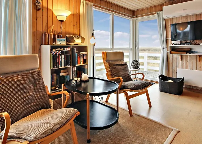 Blomma - 350m From The Sea By Interhome